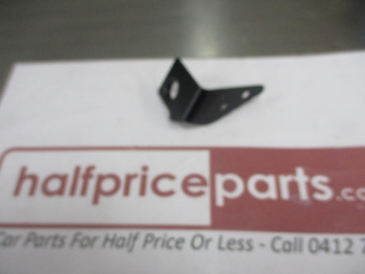 Mercedes Benz C-Class W204 Genuine Left Hand Front Bumper Reinforcement Bracket New Part