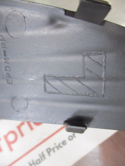 Ford AU Falcon Genuine Left Hand Front Bumper Bar Insert Vent Cover New Part