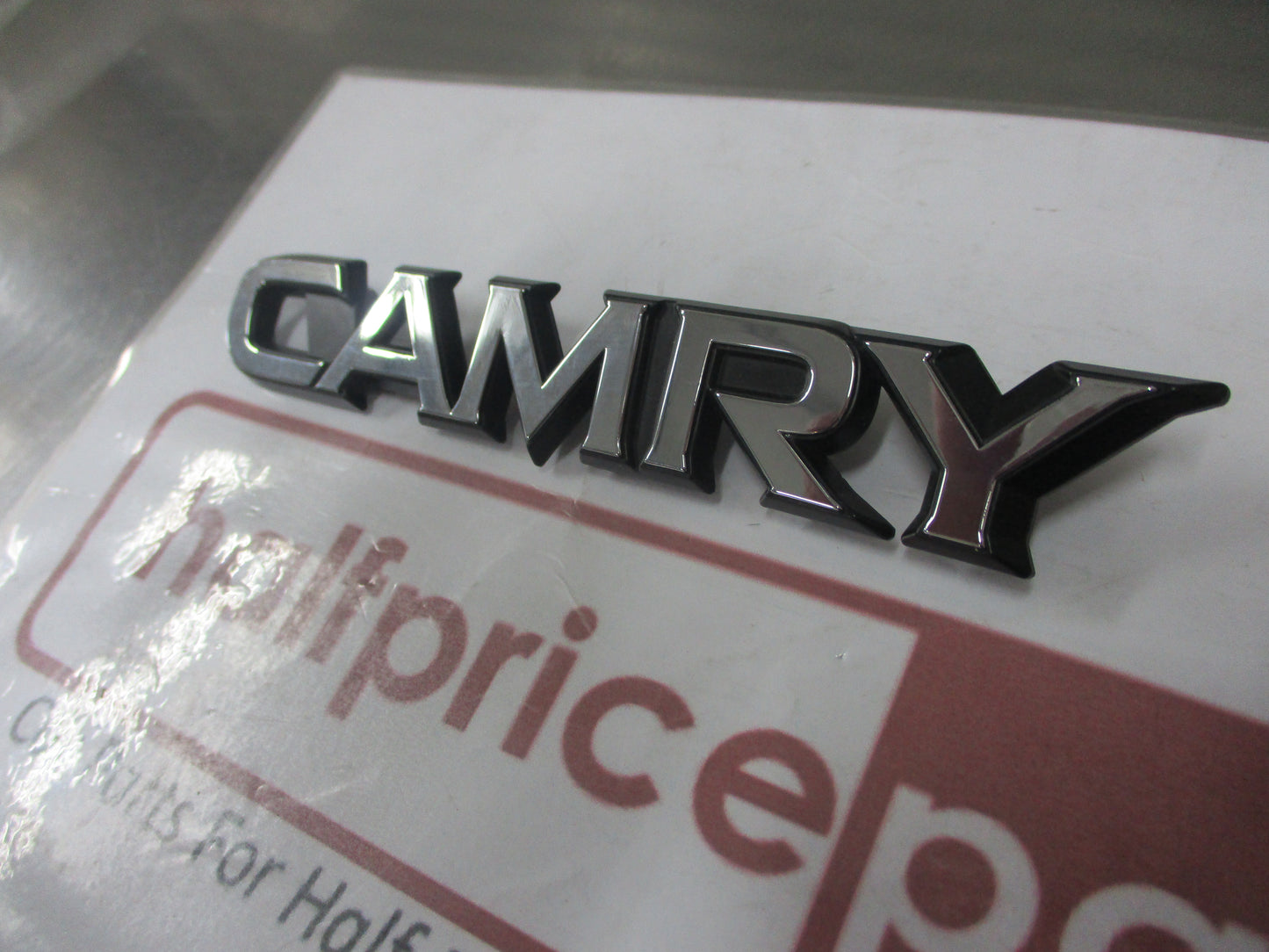 Toyota Camry Genuine Front Radiator Grille Chrome Emblem New Part