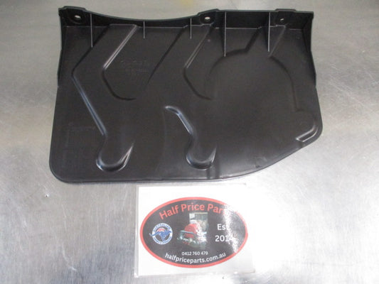 Hyundai Tucson Genuine Right Hand Side Panel Cover New Part