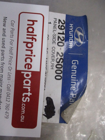 Hyundai Tucson Genuine Right Hand Side Panel Cover New Part