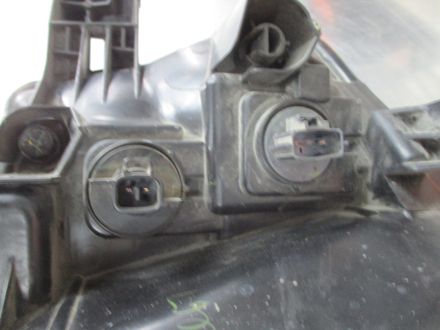 Toyota Hilux Workmate/SR Genuine Right Hand Headlight Assembly Used Part