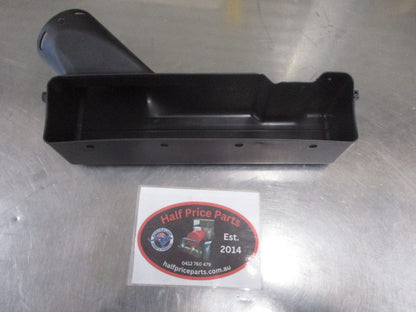 Hyundai Santa Fe Genuine Air Intake Duct Panel New Part