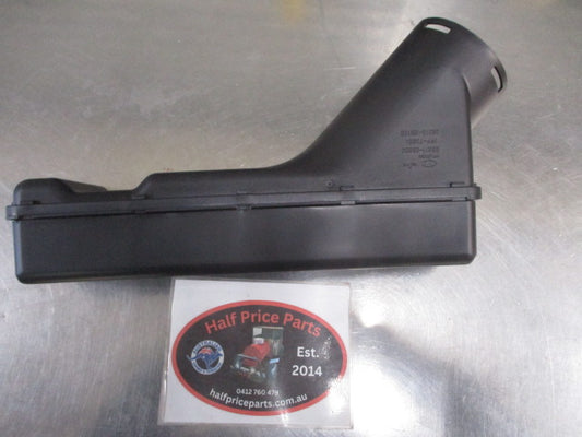 Hyundai Santa Fe Genuine Air Intake Duct Panel New Part