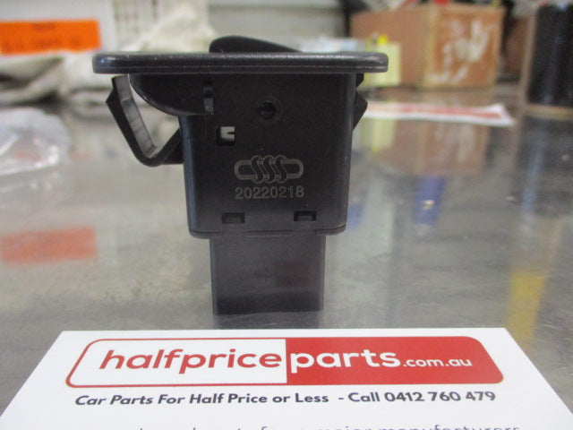 SSS Auto Single Power Window Switch 5 Pin Non Illuminated Suits FG Falcon Sedan/Ute New Part