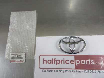 Toyota Hiace Genuine Front Grille Chrome Emblem New Part