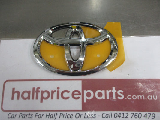Toyota Corolla Genuine Rear Tail Gate Chrome Emblem New Part