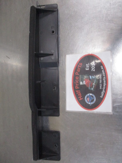 Hyundai Santa Fe Genuine Top Radiator Air Guide New Part