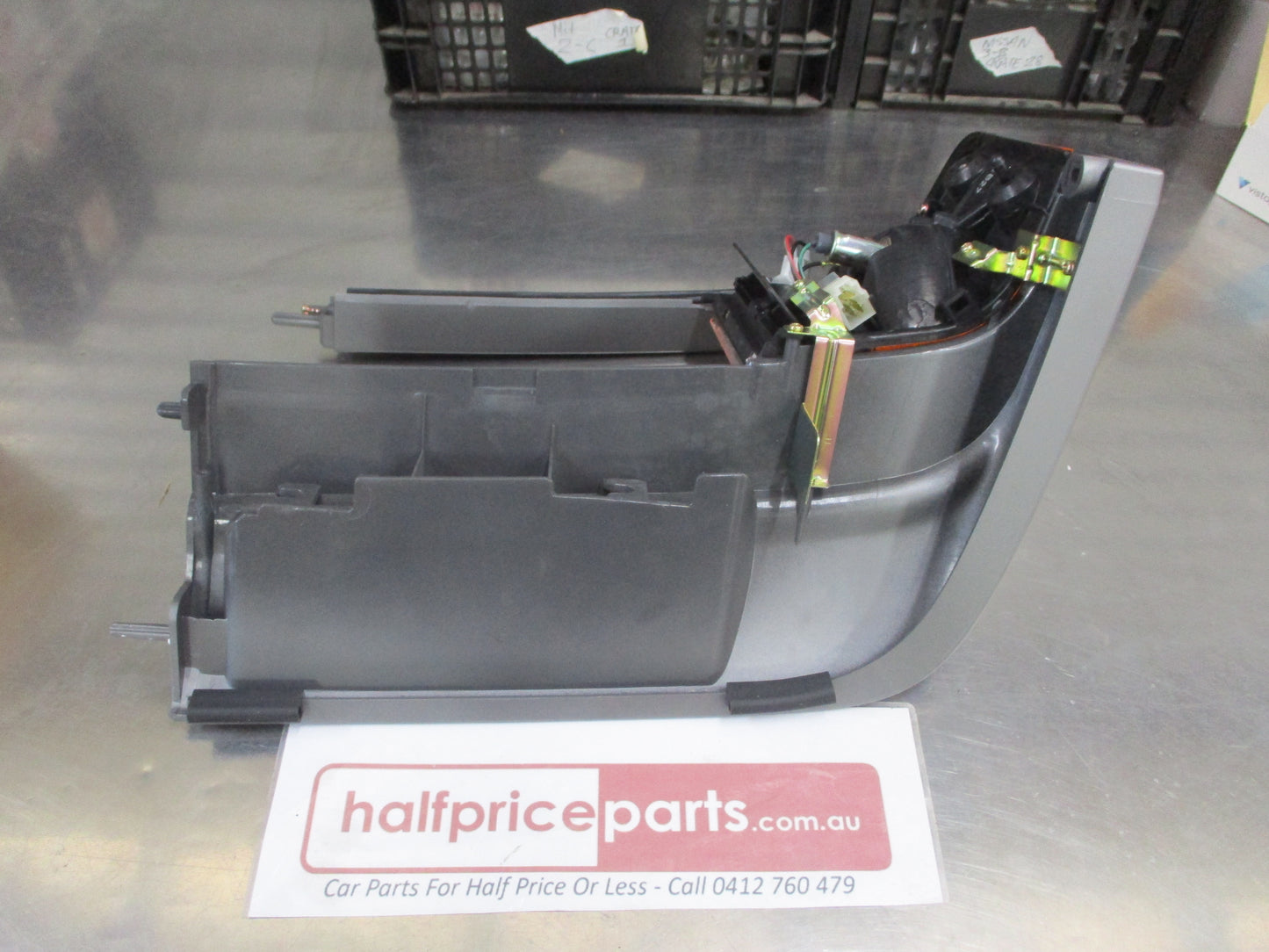 Mazda E-Series Van Genuine Right Hand Headlight Case With Indicator New Part