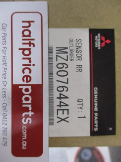 Mitsubishi Outlander Genuine Rear Park Assist Sensor Kit (Factory Silver) New Part