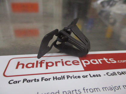 Ford Kuga Genuine Roof Lining Clip New Part