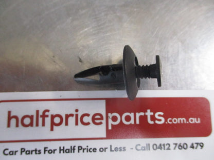 Ford PX Ranger/Everest Genuine Wheel Opening Molding Rivet New Part