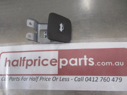 Holden Captiva Genuine Bonnet Release Cable Handle New Part