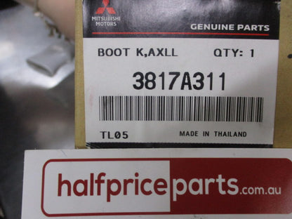 Mitsubishi Pajero/Triton Genuine Front Right Axel Inner Shaft Boot Kit New Part
