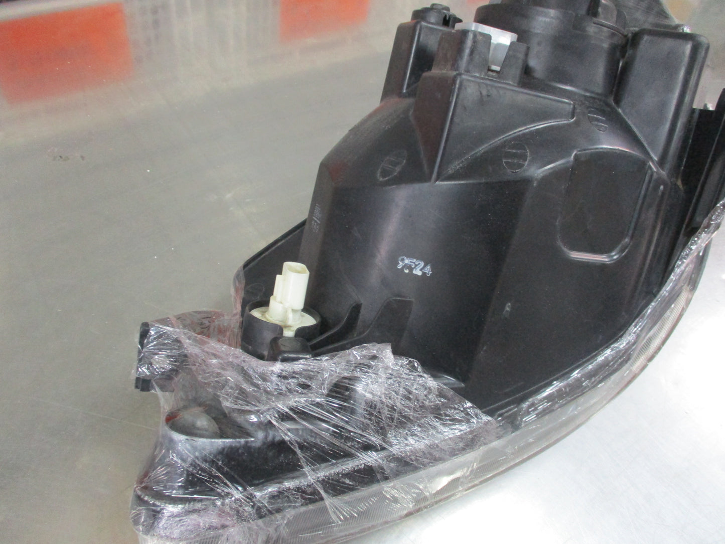 Hyundai Getz Genuine Right Hand Headlight Reconditioned VGC Used Part