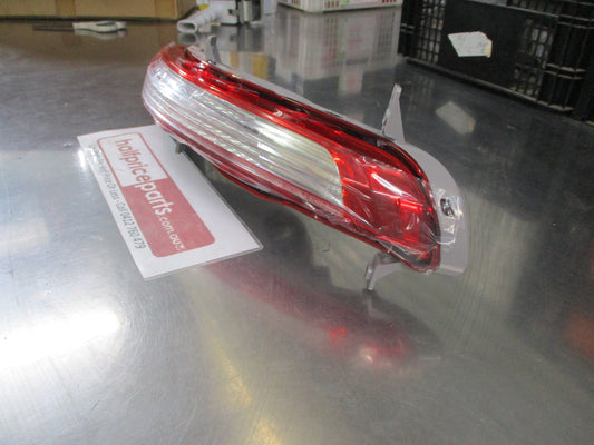 Kia Sportage Genuine Right Hand Bumper Bar Reflector Fog Light New Part