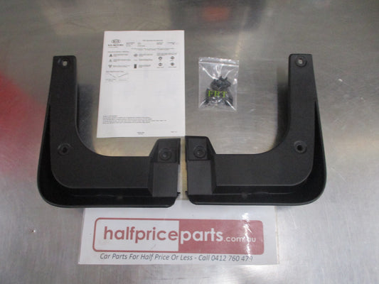 Kia Cerato/Forte/Forte Koup Genuine Front Mud Flap Set With Screws New Part
