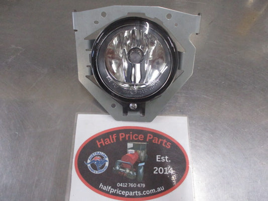 Mitsubishi Outlander Genuine Right Hand Front Fog Light With Housing New Part
