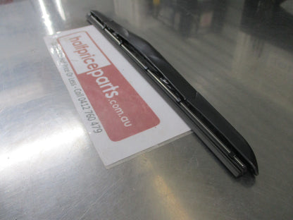 Kia Sorento Genuine Left (Passenger) Side Wiper Blade Assembly New Part