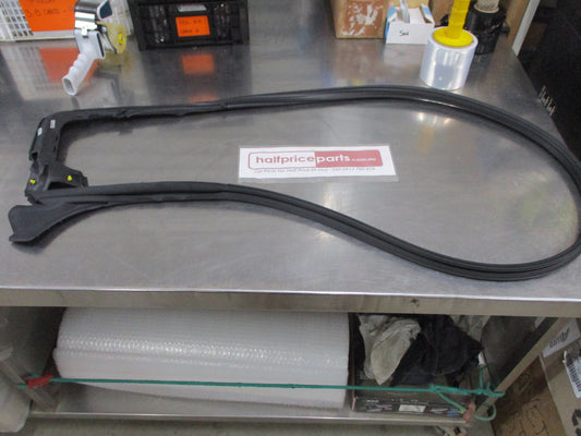 Peugeot 508 Genuine Left Hand Upper Body Seal New Part