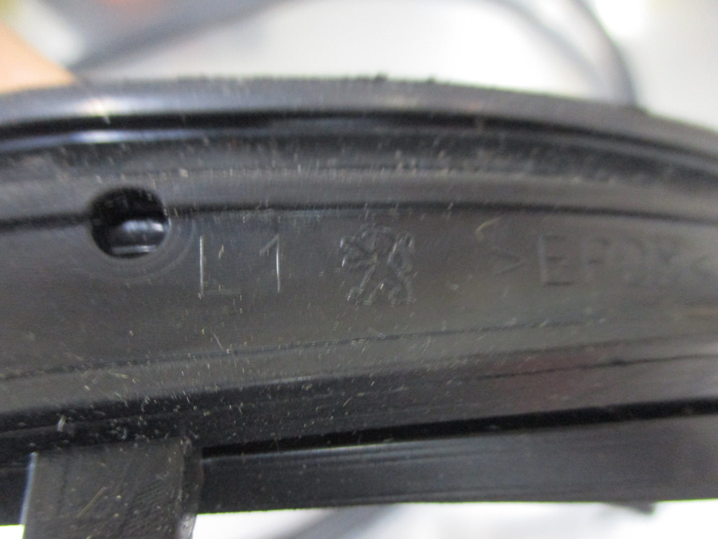 Peugeot 508 Genuine Left Hand Upper Body Seal New Part