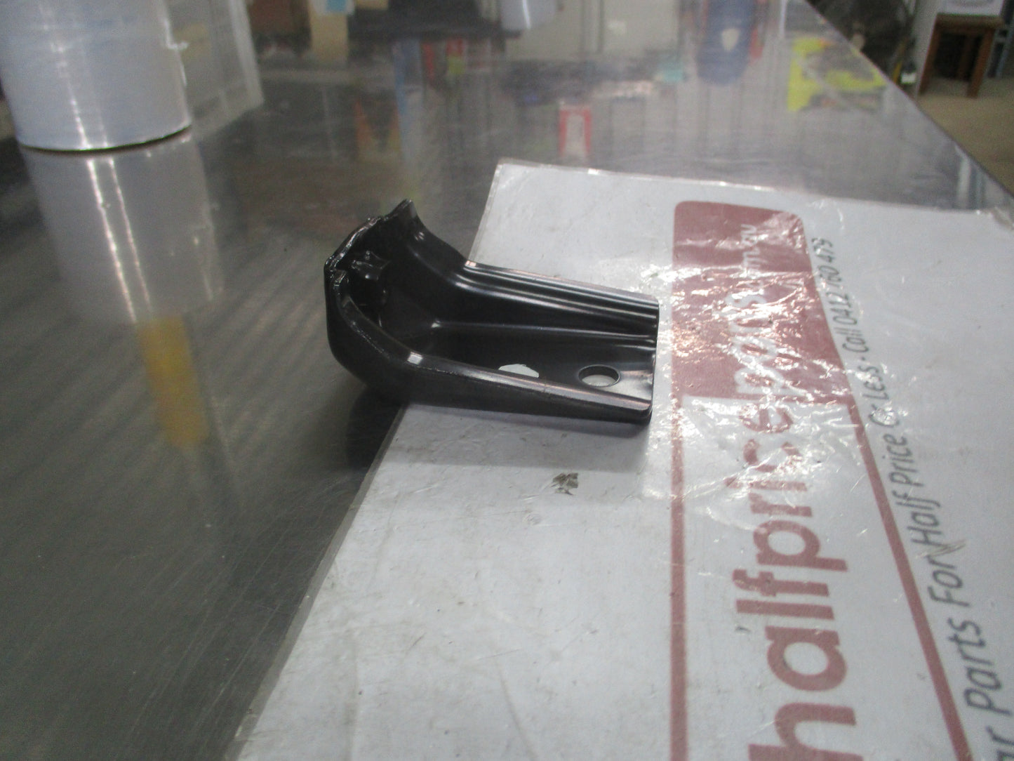 Toyota Landcruiser Genuine No.1 Fuel Tank Support Bracket New Part