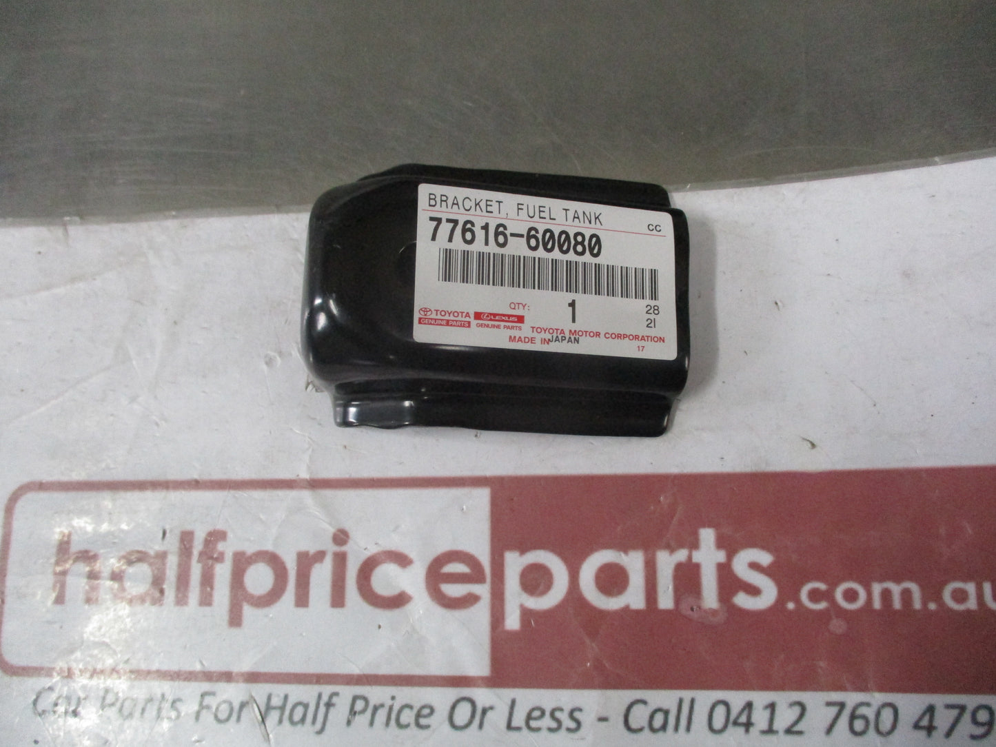 Toyota Landcruiser Genuine No.1 Fuel Tank Support Bracket New Part