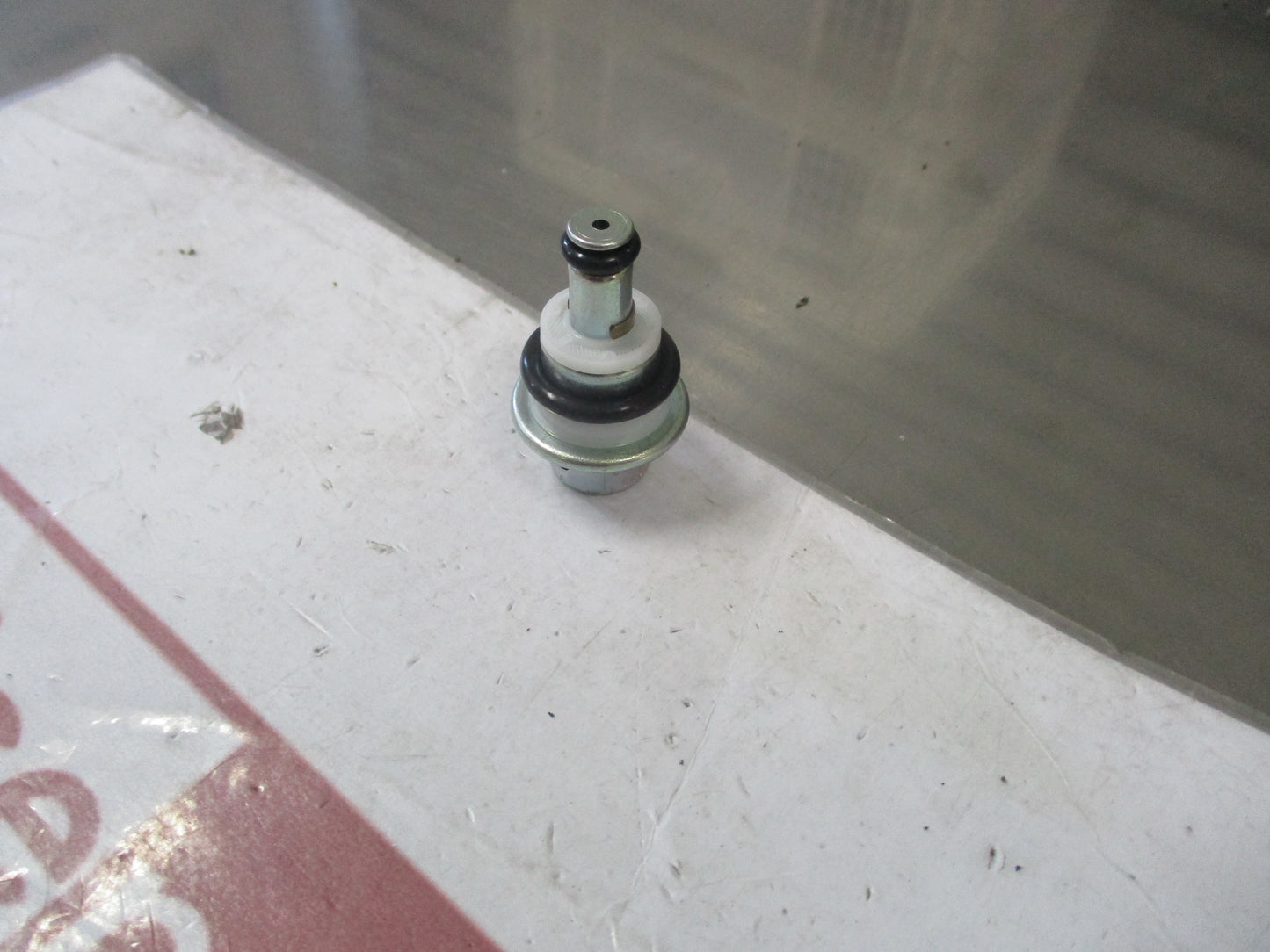 Toyota Corolla/RAV4/Yaris/Camry/Various Models Fuel Injection Pressure Regulator New Part