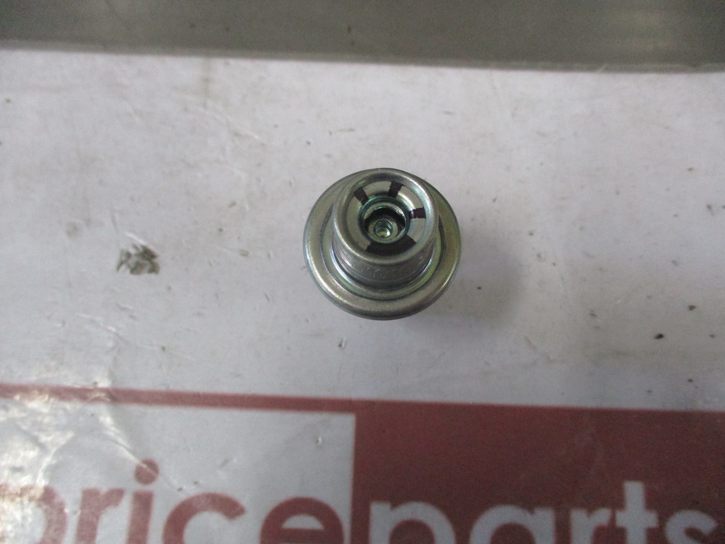 Toyota Corolla/RAV4/Yaris/Camry/Various Models Fuel Injection Pressure Regulator New Part