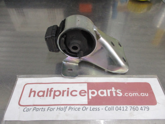 Mazda 323 Protege Genuine Rear Engine Mount No 1 New Part