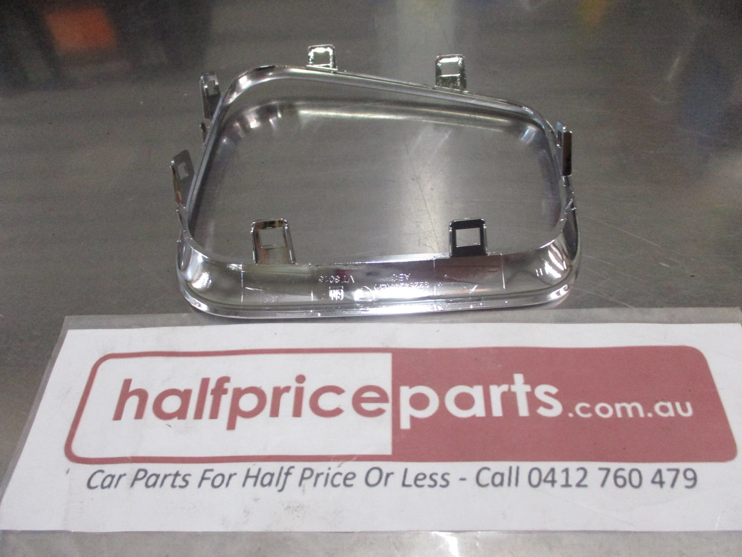 Holden VE Commodore Genuine Left Front Fog Light Bezel Chrome Trim New Part