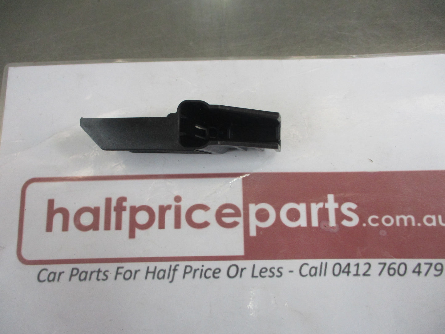 Nissan Navara D23 NP300 Genuine Right Hand Condenser Bracket New Part