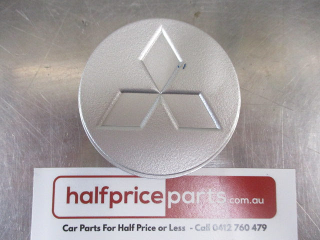 Mitsubishi Pajero/Lancer/Nimbus/Galant/Eclipse Genuine Alloy Wheel Centre Cap New Part