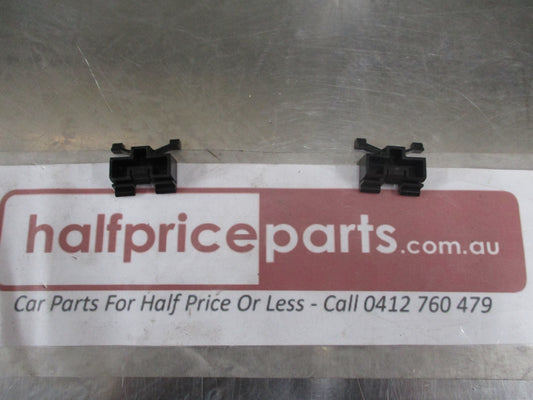 Peugeot-Citroen Genuine Roof Moulding Clip (2 Pack) New Part .