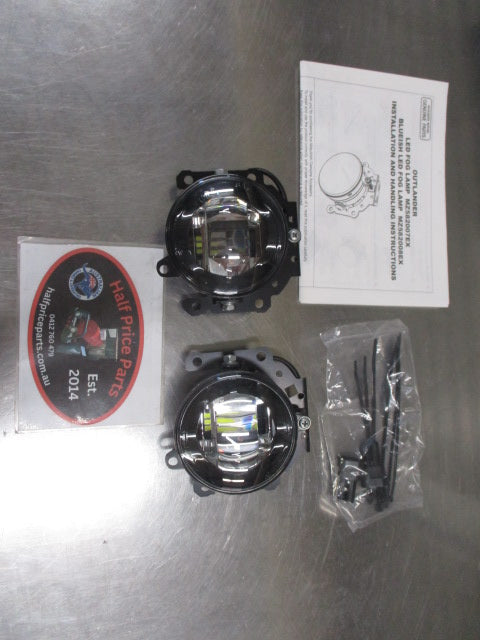 Mitsubishi Outlander Genuine Fog Light LED Upgrade Kit New Part