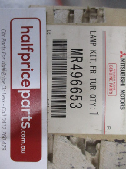 Mitsubishi L300 Express Genuine Left Hand Front Indicator New Part