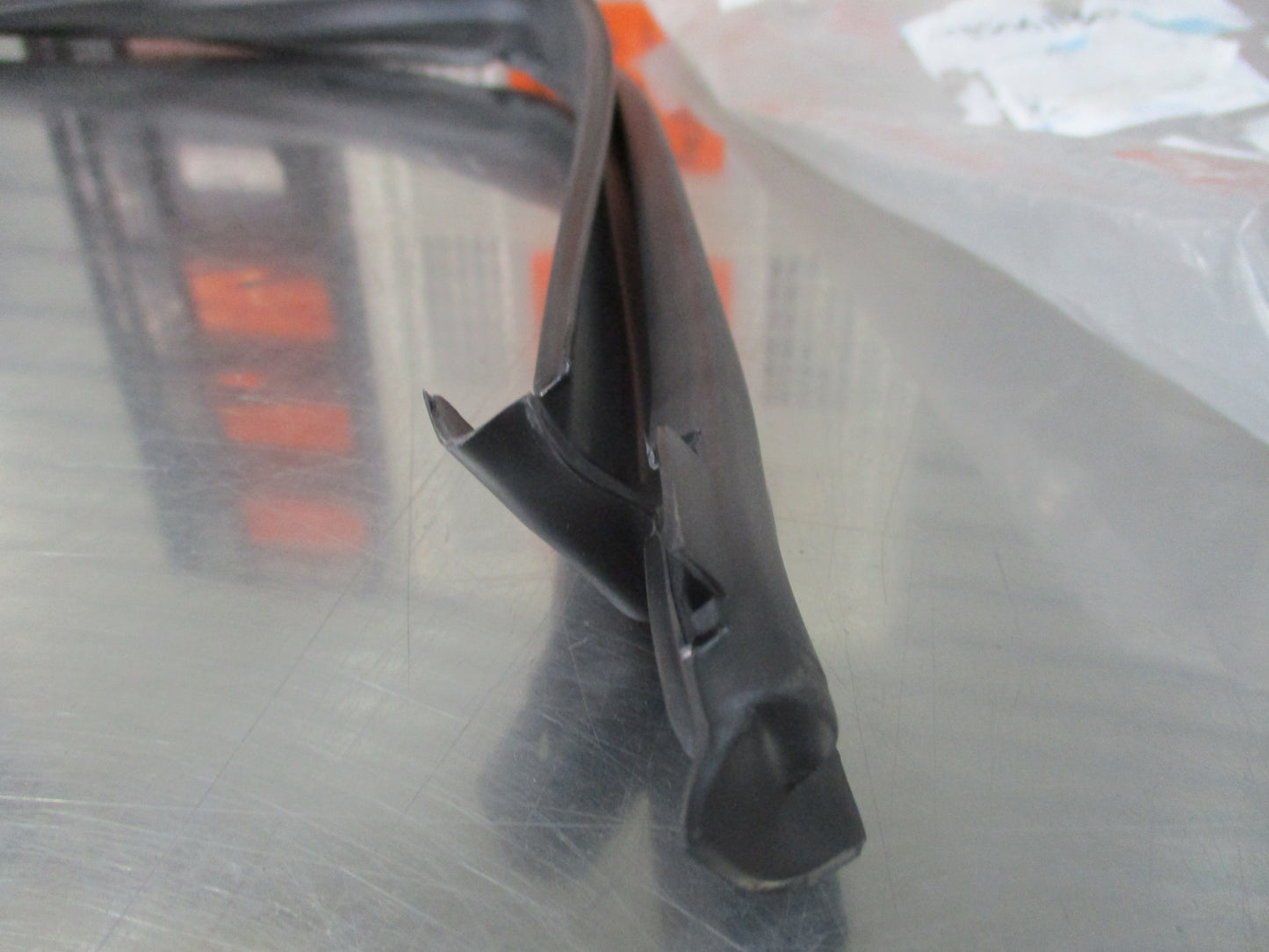 Holden Captiva Genuine Rear Door Weatherstrip Seal New Part