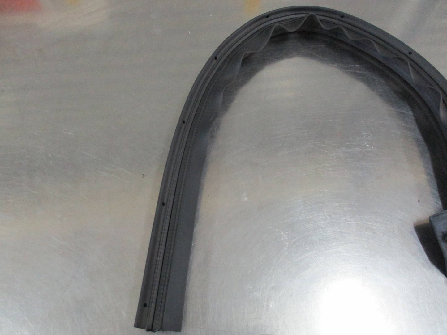 KIA Carnival Genuine Left Rear Upper Weather Strip New Part