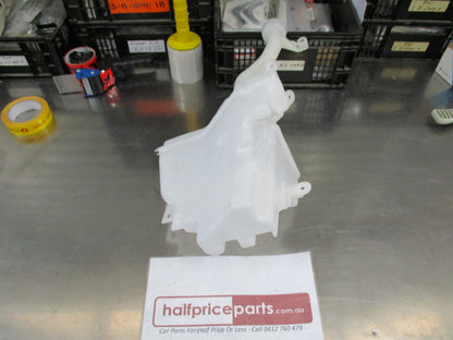 Suzuki Grand Vitara Genuine Washer Tank Assembly New Part