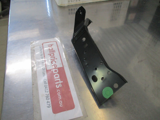 Mazda 3 Genuine Front Right Hand Stay Fender Bracket New Part