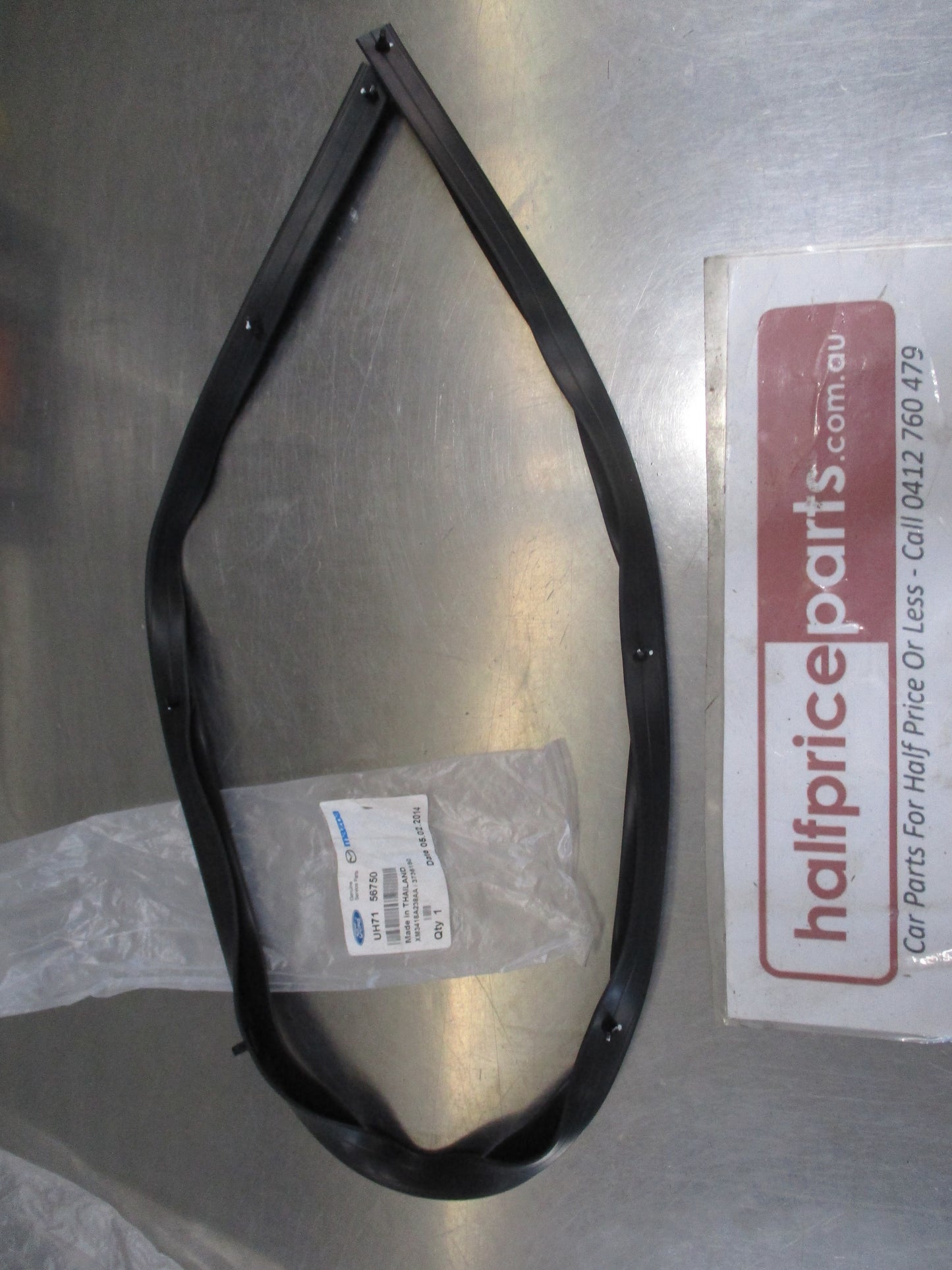 Mazda Bravo / Ford Ranger Genuine Front Bonnet Weatherstrip Rubber New Part