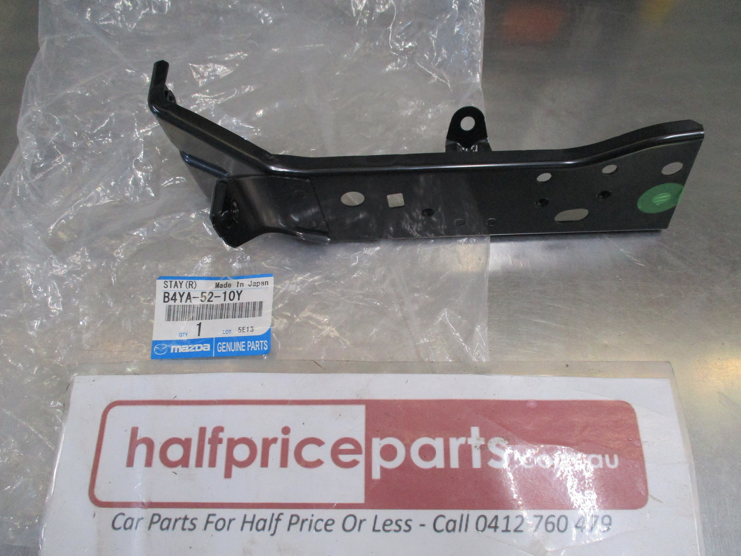 Mazda 3 Genuine Front Right Hand Stay Fender Bracket New Part