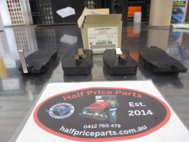 Mitsubishi Colt Genuine Front Brake Pad Set New Part