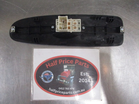Hyundai Elantra Genuine Passenger Front Power Window Switch And Trim (Bezel) New Part