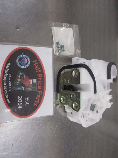 Mitsubishi Outlander Genuine Left Hand Rear Door Latch Kit New Part