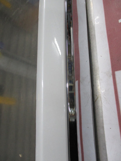 Suzuki Kizashi Genuine Drivers Front Door Outer Moulding (White And Chrome) New Part