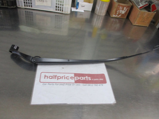 Mazda CX-3 Genuine Drivers Wiper Arm Assembly New Part
