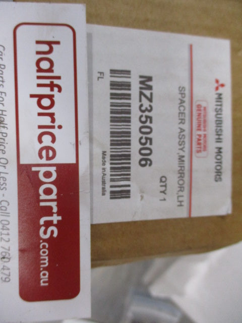 Mitsubishi MQ/MR Triton Genuine Left Hand Mirror Extension Kit New Part.