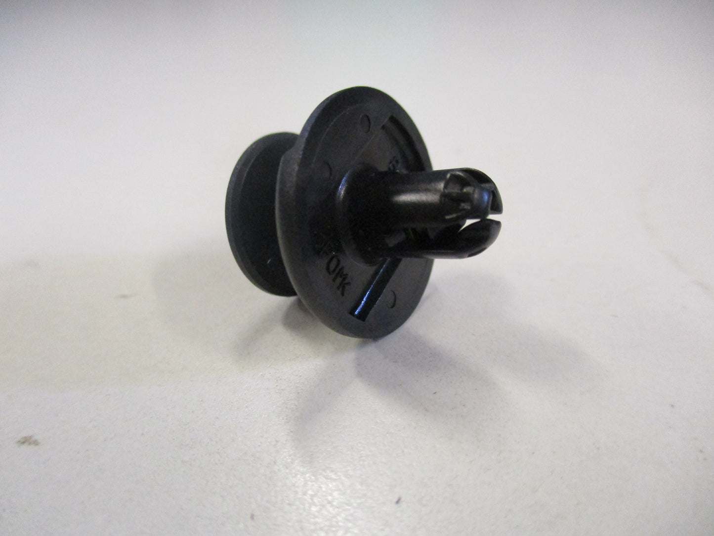 Suzuki Genuine Fairing Mount Clip New