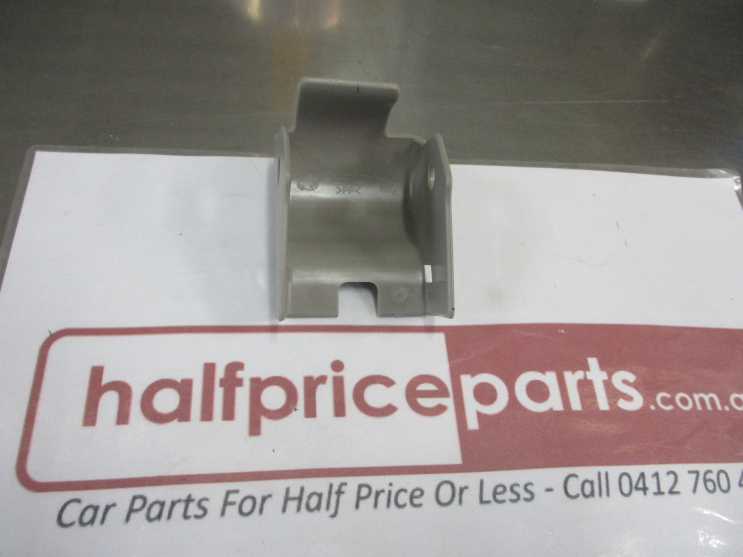 Nissan Patrol Y61 Genuine Right Hand Rear Seat Hinge Cover New Part